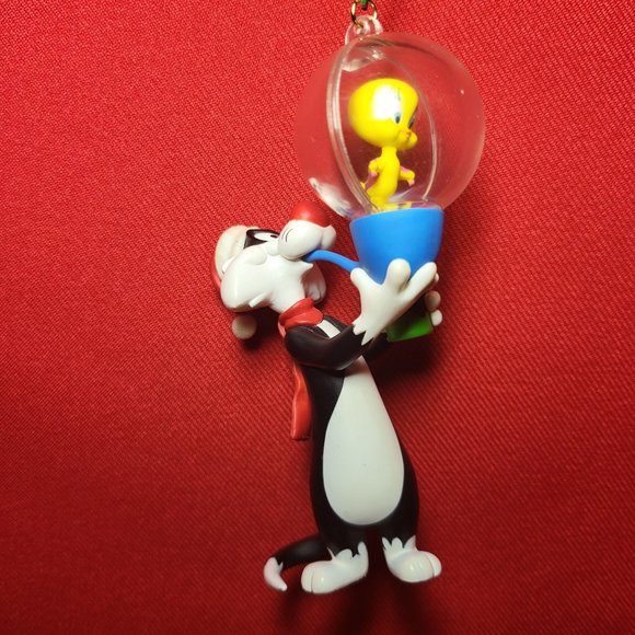 Hallmark Keepsake Ornament Bubble Bath Sphere and Tweety Looney Tunes 2003 - Picture 9 of 12